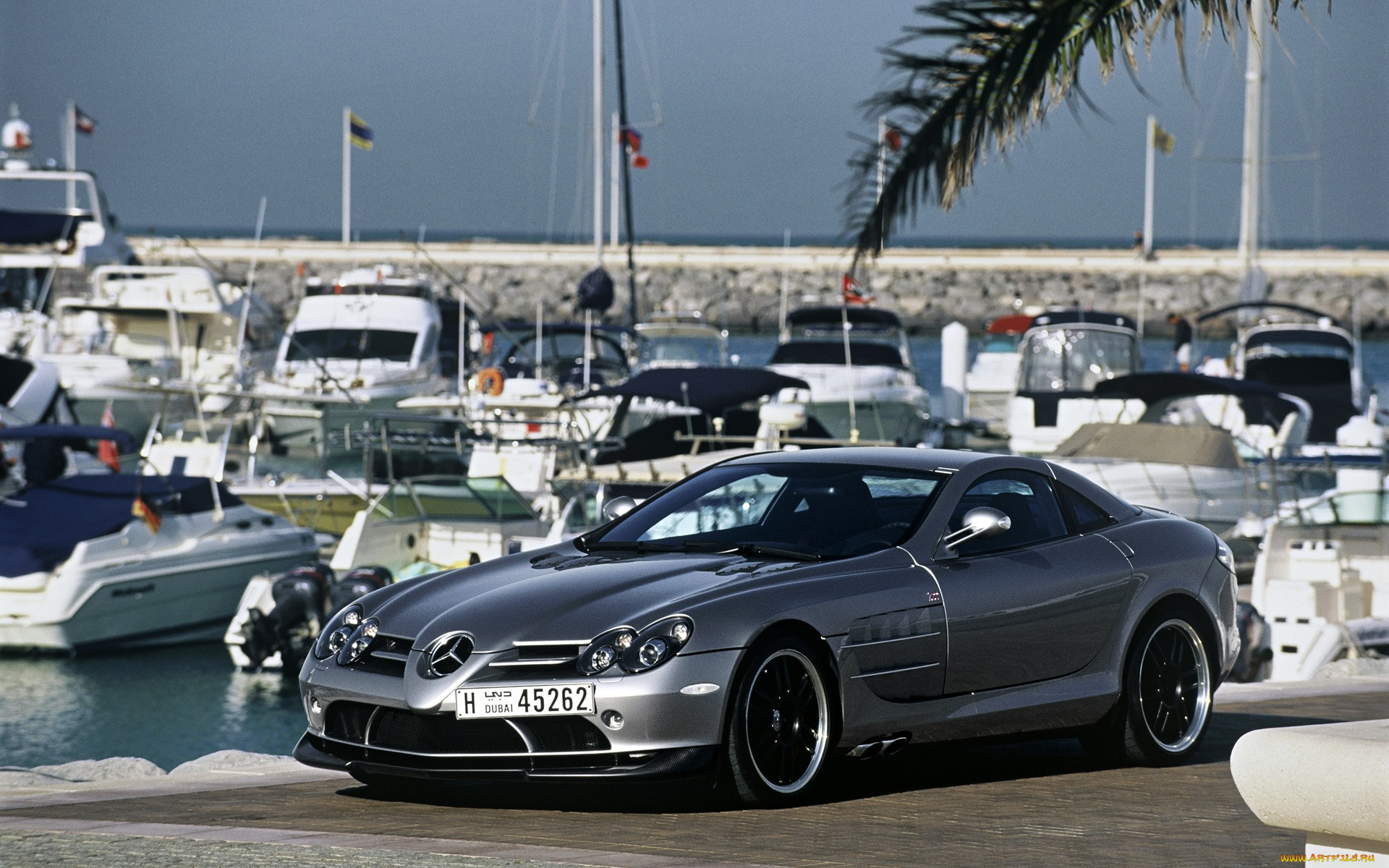 Mercedes MCLAREN SLR White Gold